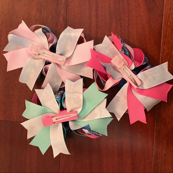 Frozen Elsa Anna Hair Bows Super Cute - Picture 4 of 4